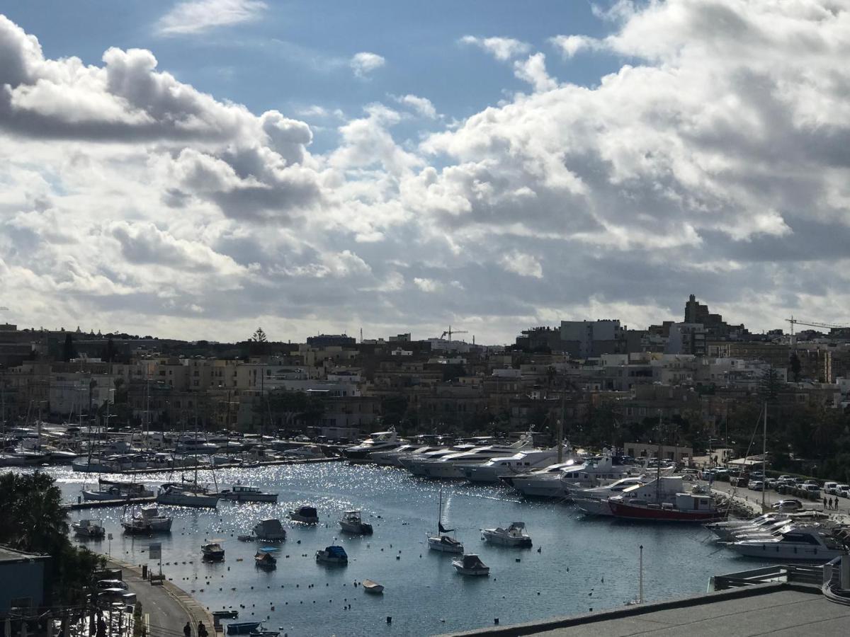 Sir William Strand Lägenhet Gzira Exteriör bild